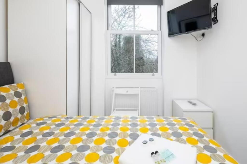 Boutique Modern Hotel Room For Two Near Tube And Bus Stations London Kültér fotó