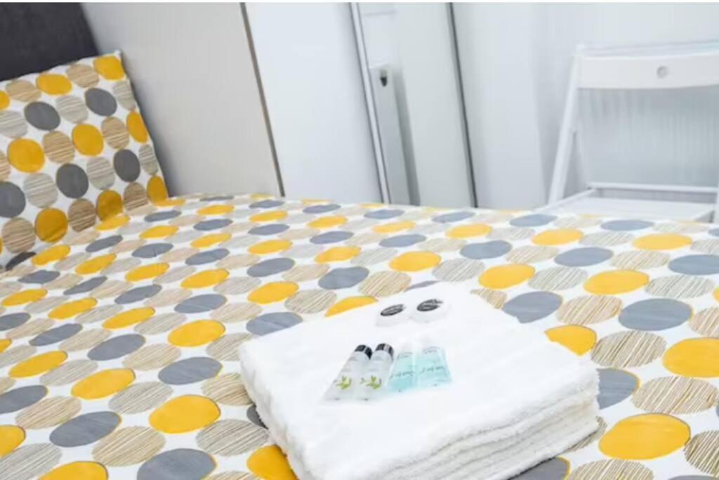 Boutique Modern Hotel Room For Two Near Tube And Bus Stations London Kültér fotó